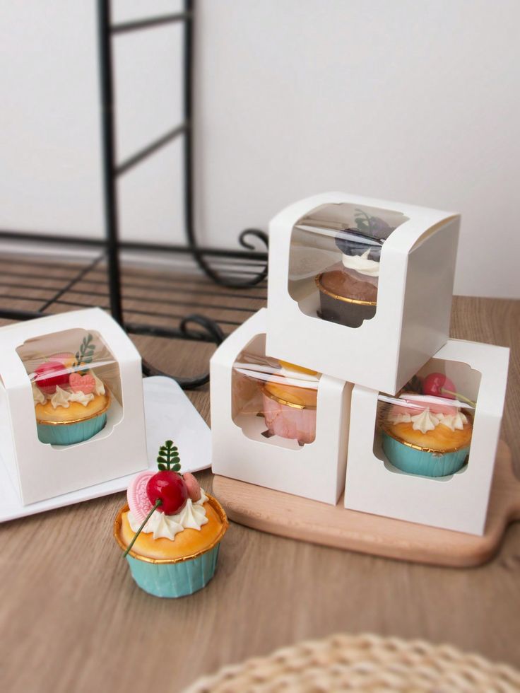Cake box & Containers