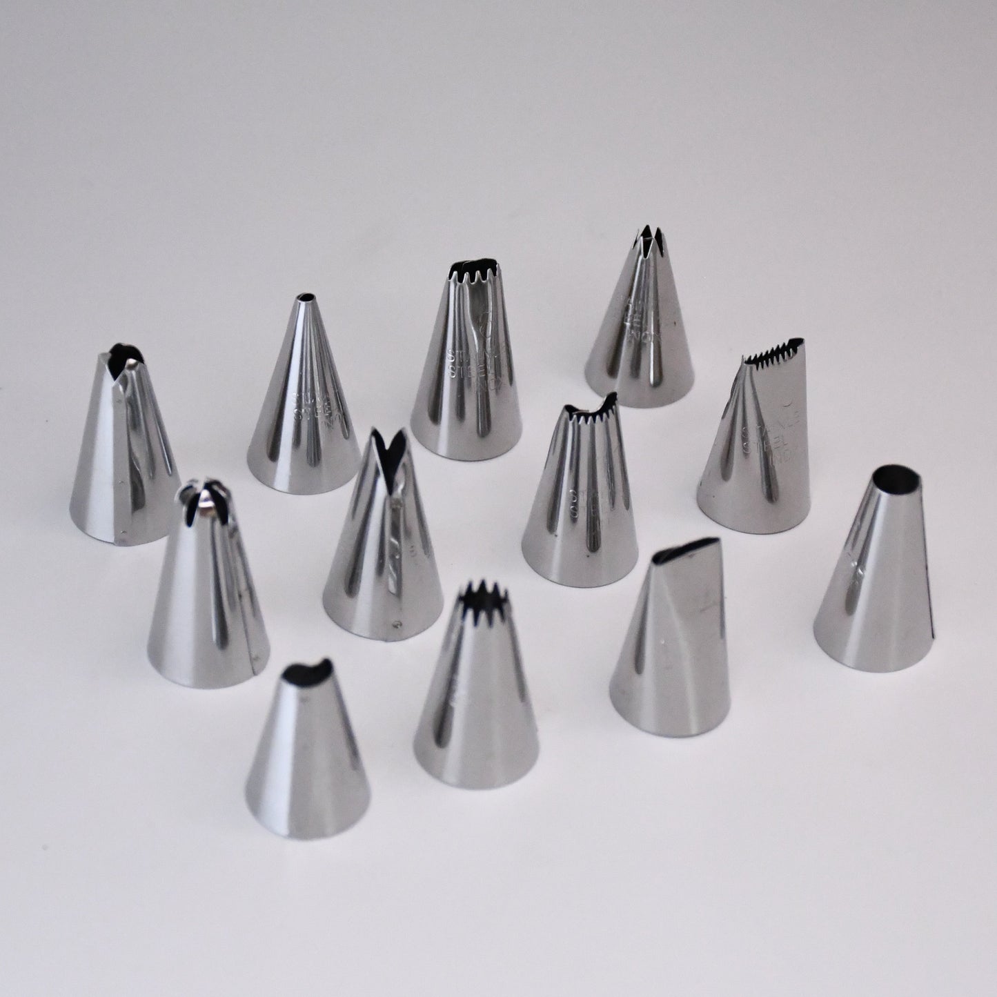 12 Pc Icing Piping Nozzles Stainless Steel Multi-opening Icing Nozzle