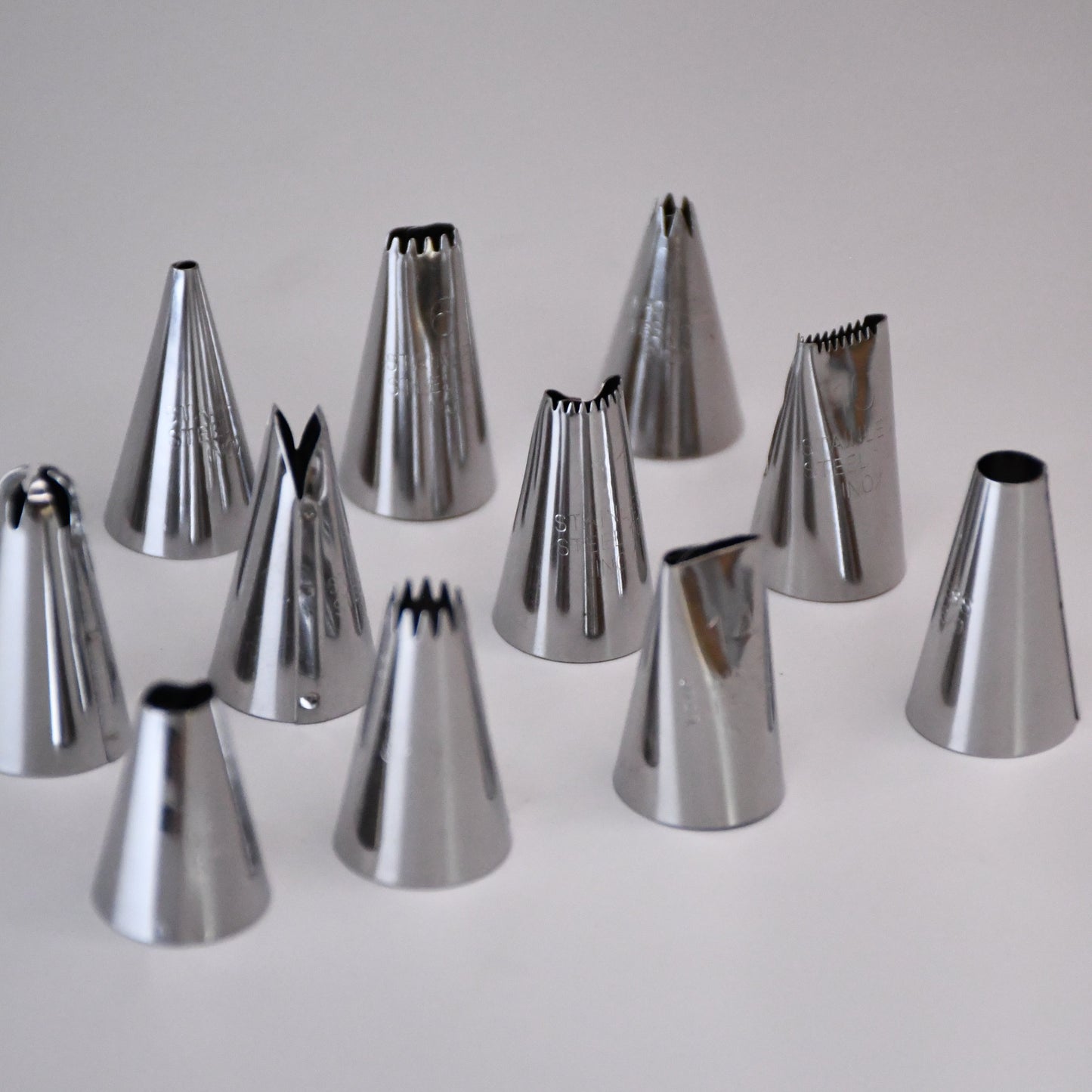 12 Pc Icing Piping Nozzles Stainless Steel Multi-opening Icing Nozzle