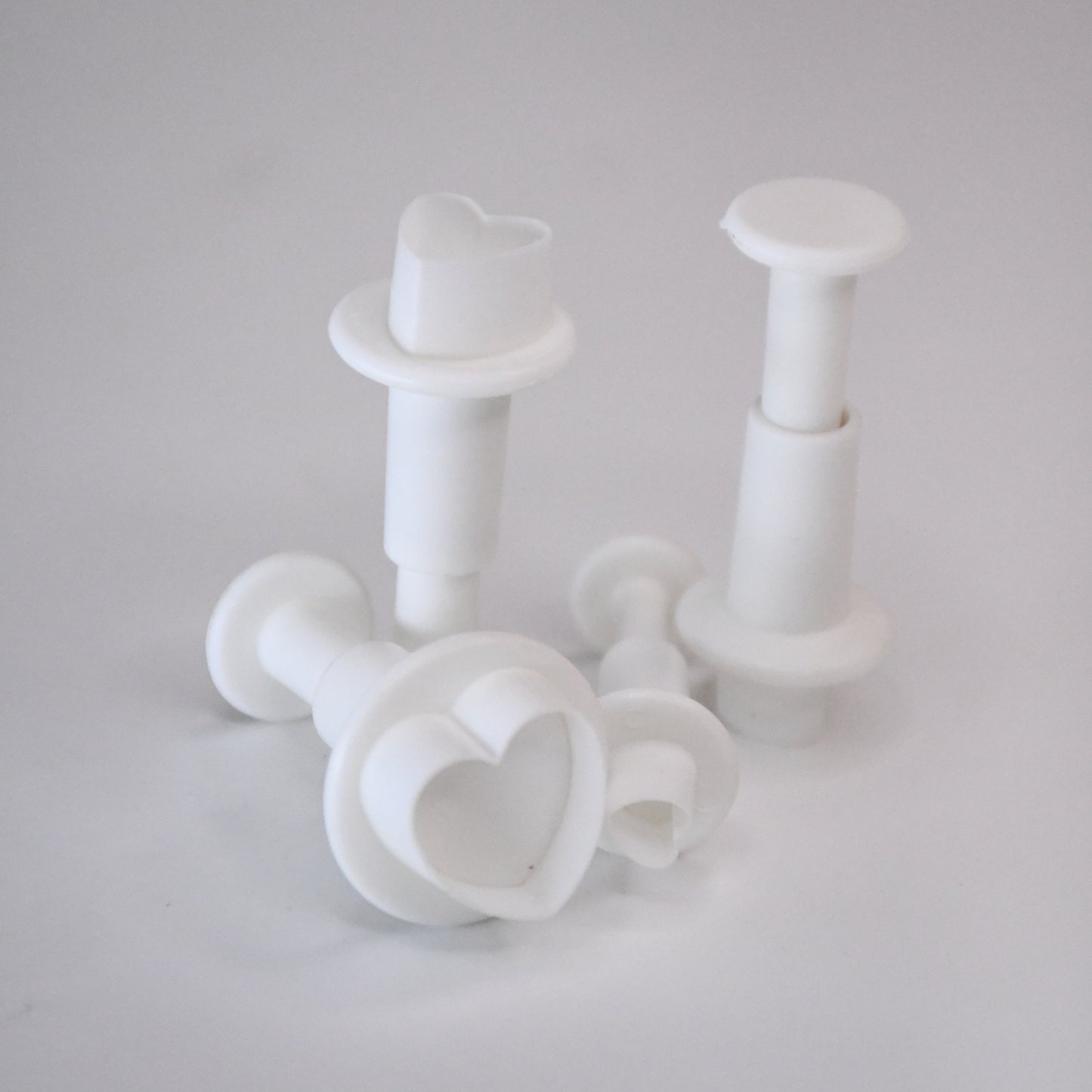 4 Pcs Heart Shape Fondant Plunger
