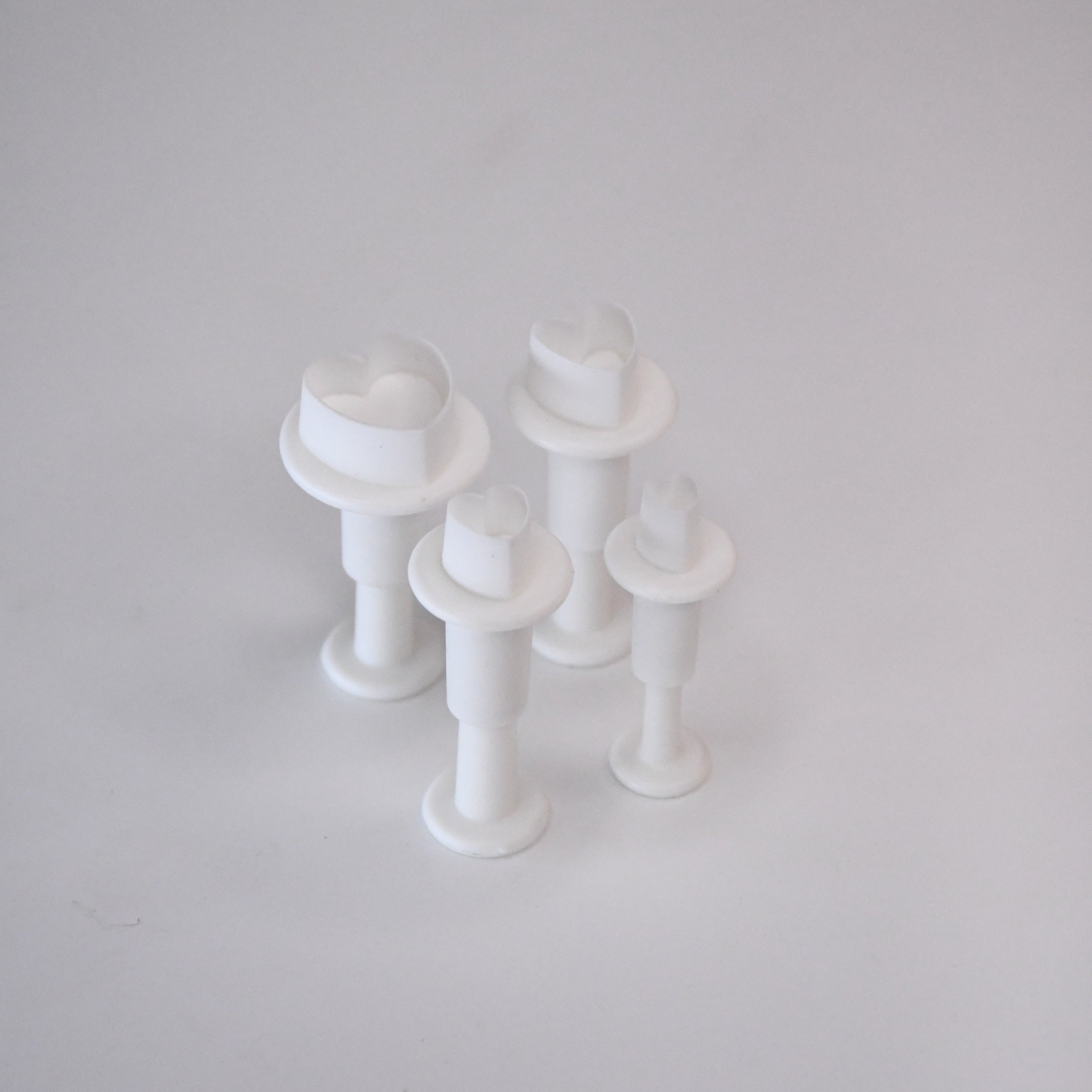 4 Pcs Heart Shape Fondant Plunger