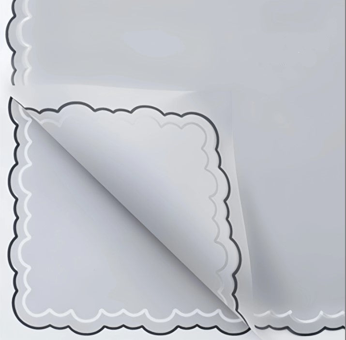 White paper with scalloped edges on a white background, labeled 58CM x 58CM, 20 sheets per pack.