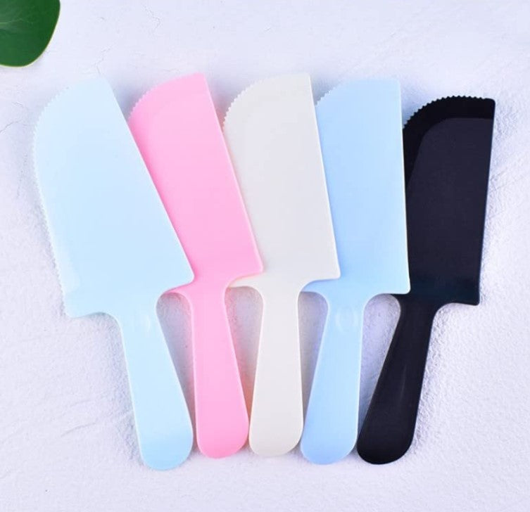 Plastic Cake Knife (Pastry Lifter)