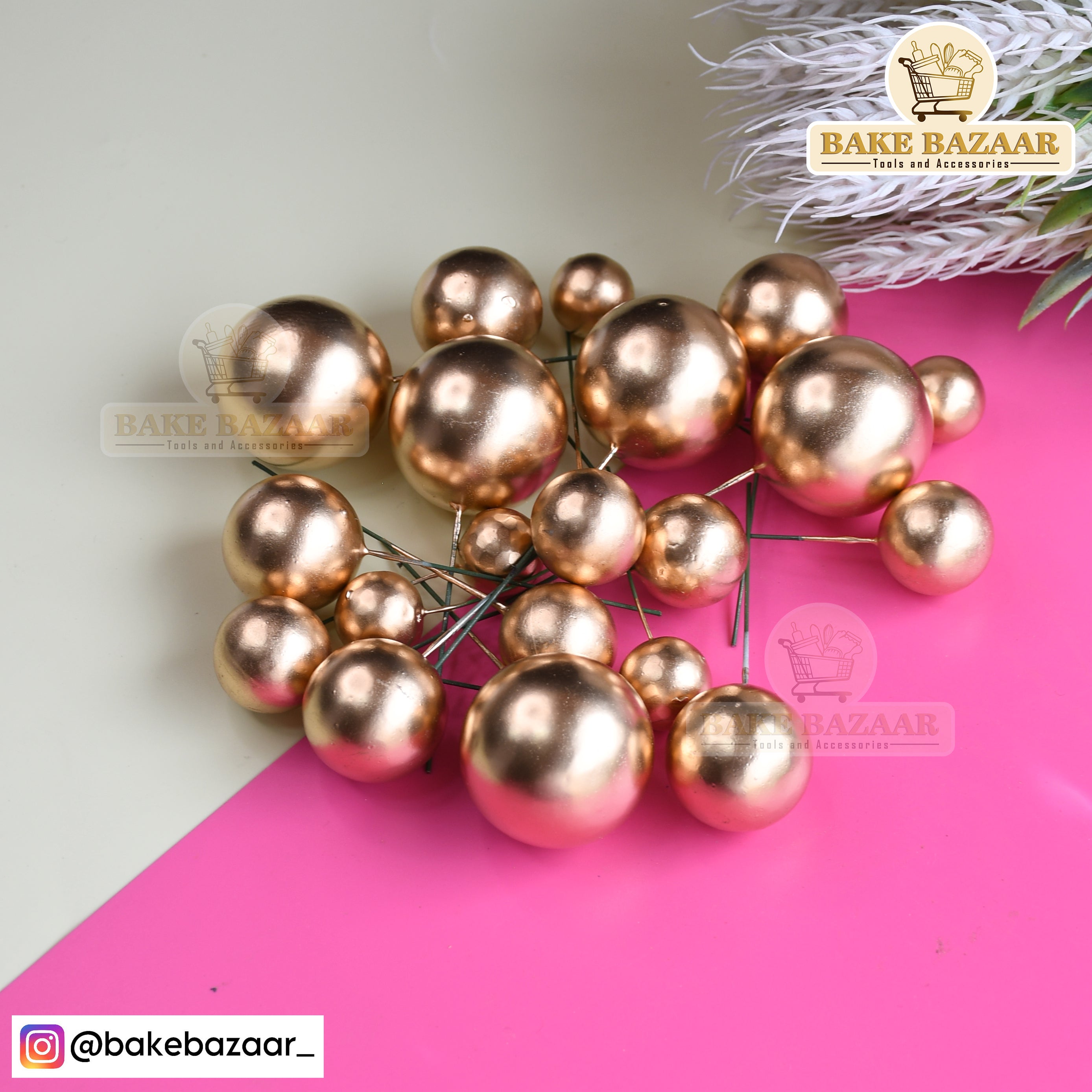 Golden Shining Faux Ball