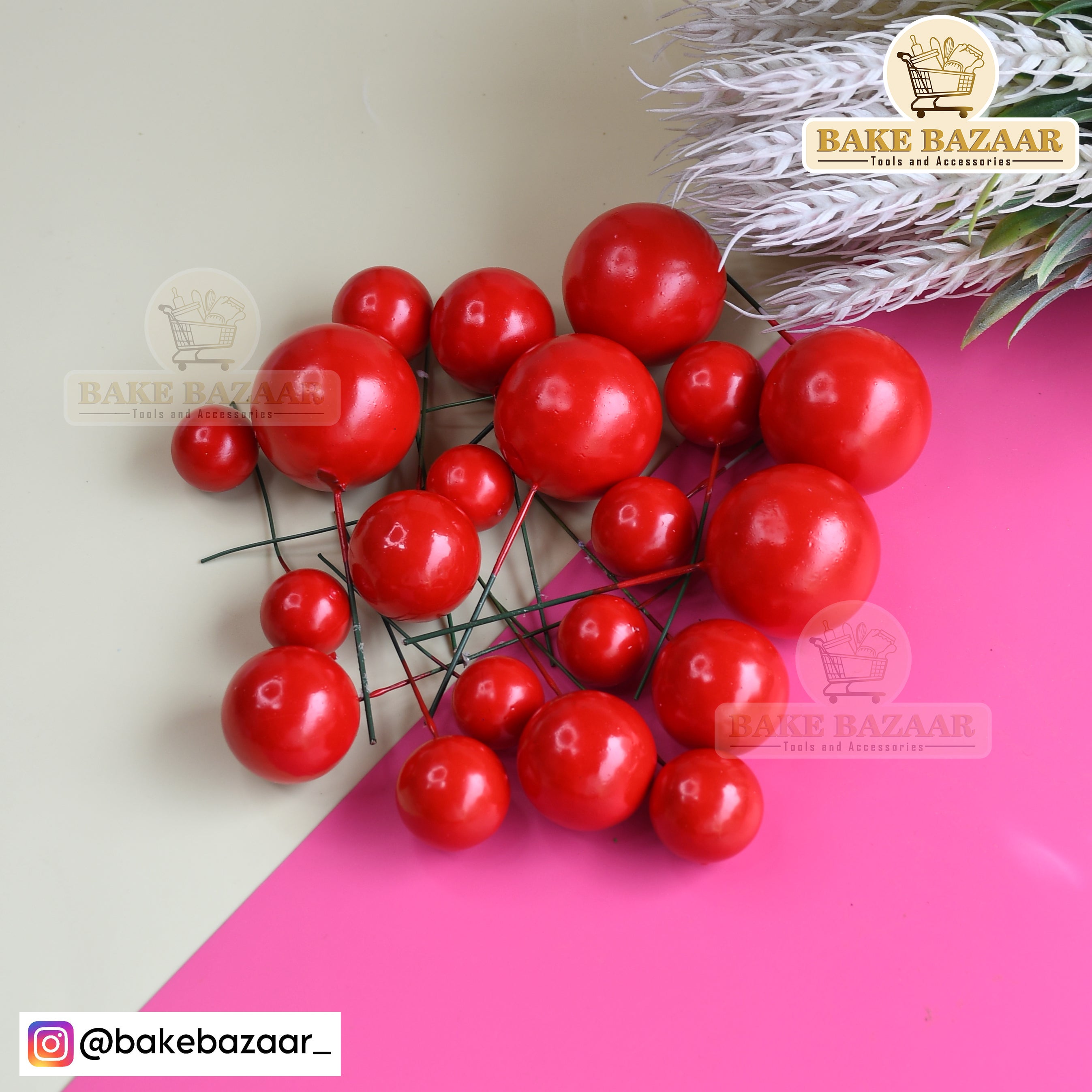 Red Shining Faux Ball